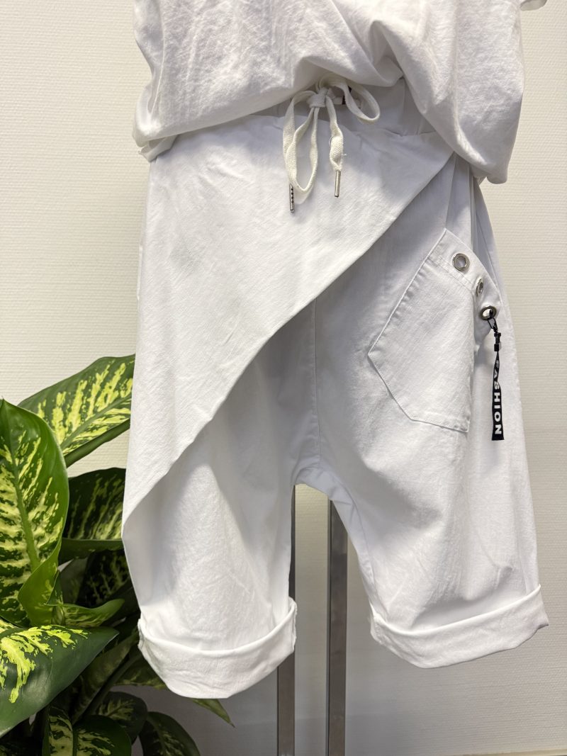 Baggy Hose Capri Weiß